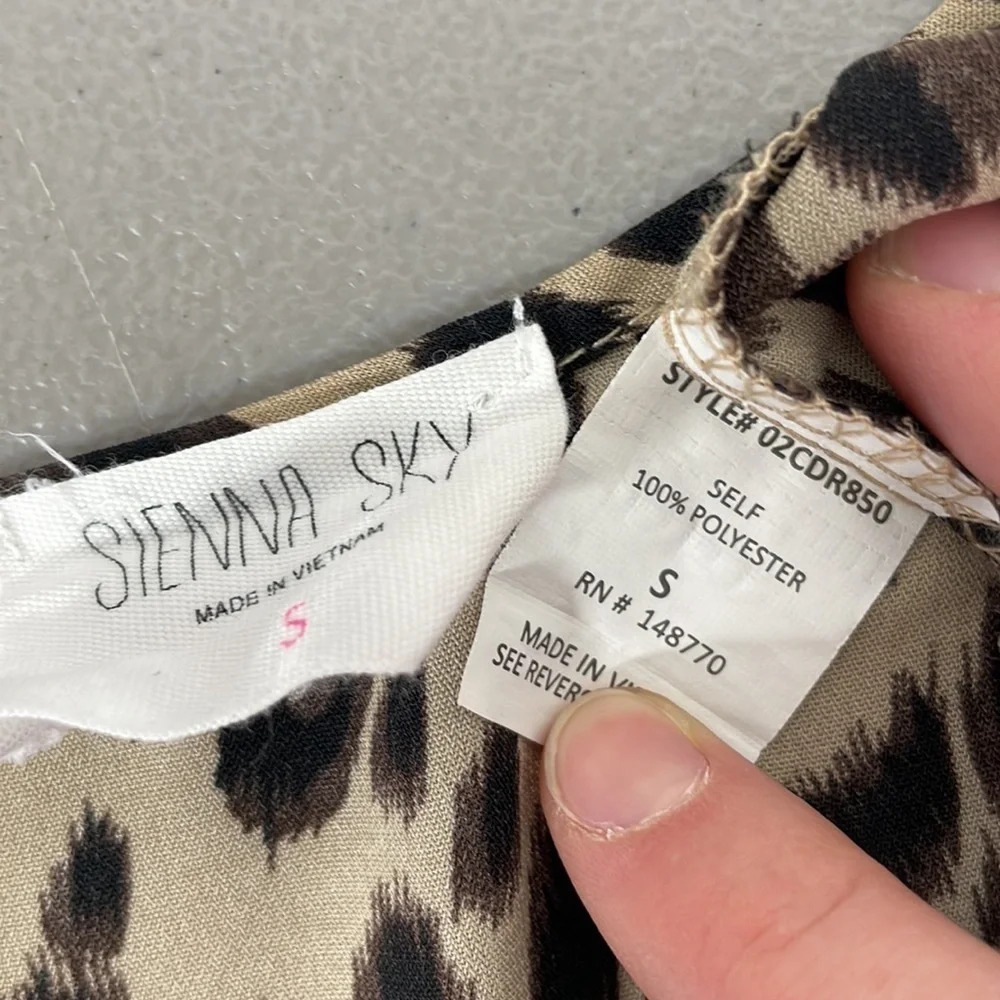 Sienna Sky Leopard Print Midi Dress Fit & Flare V-Neck Brown Size Small S - Picture 13 of 17